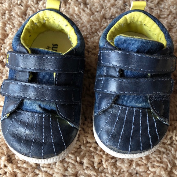 surprize baby shoes